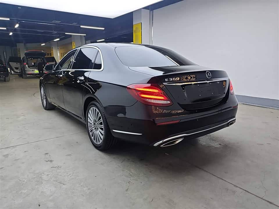 Mercedes-Benz E-class Mercedes-Benz E-class