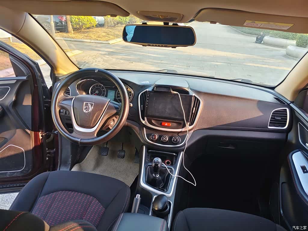 Wuling 560, 2016 8