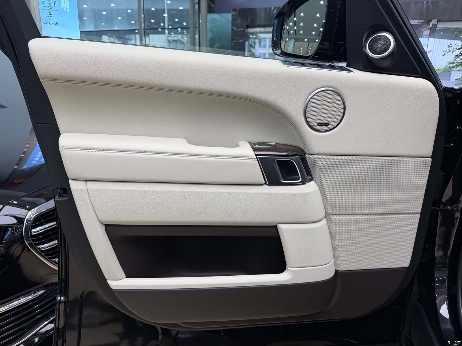 Land Rover Range Rover, 2018 все фото