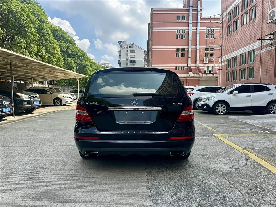 Mercedes-Benz R-class