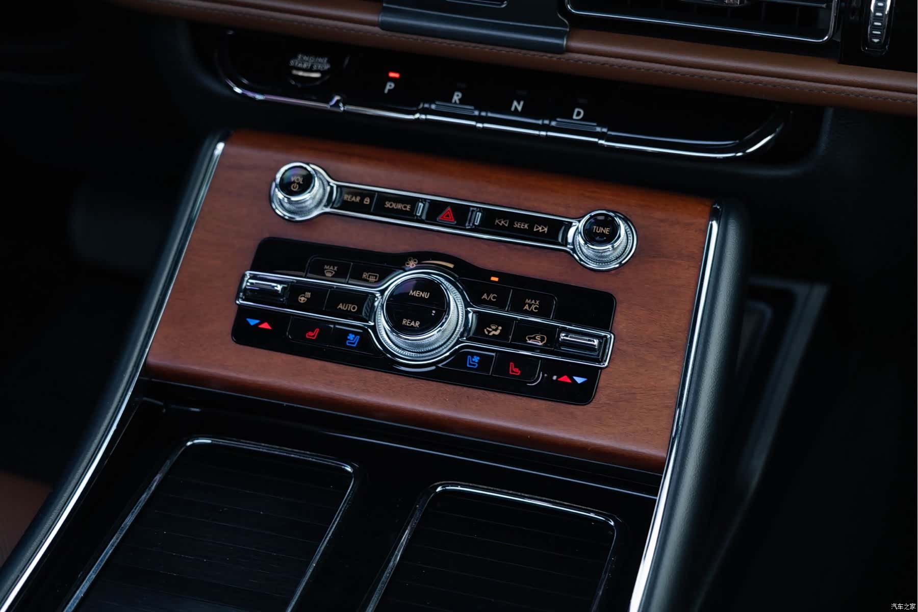Lincoln Aviator, 2021 18