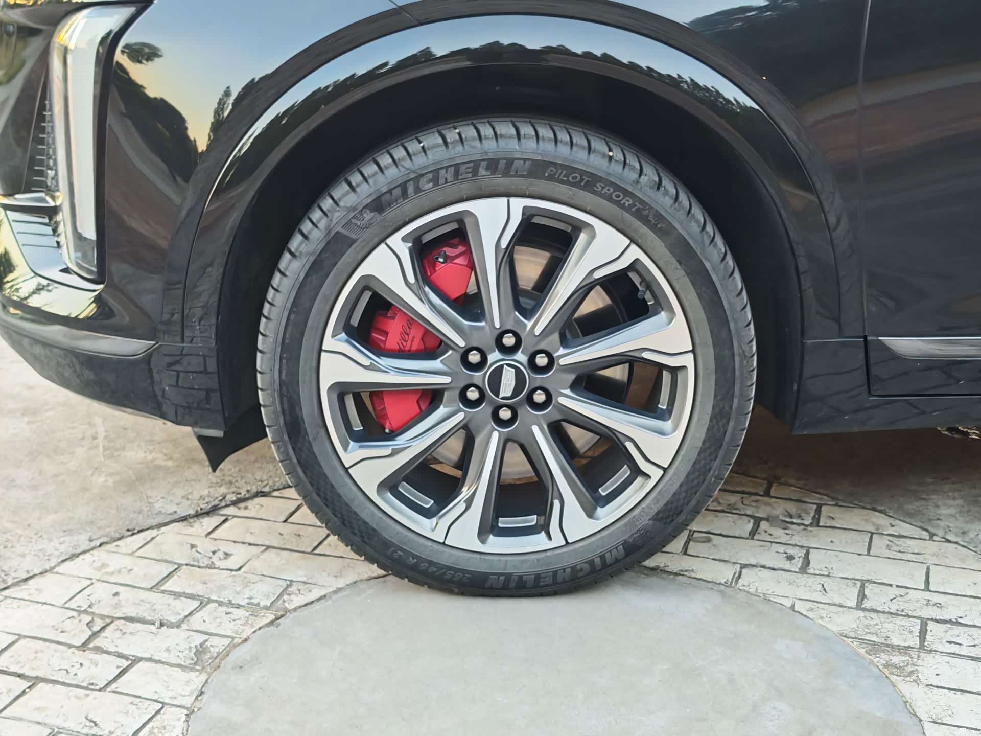 Cadillac XT5, 2025 11