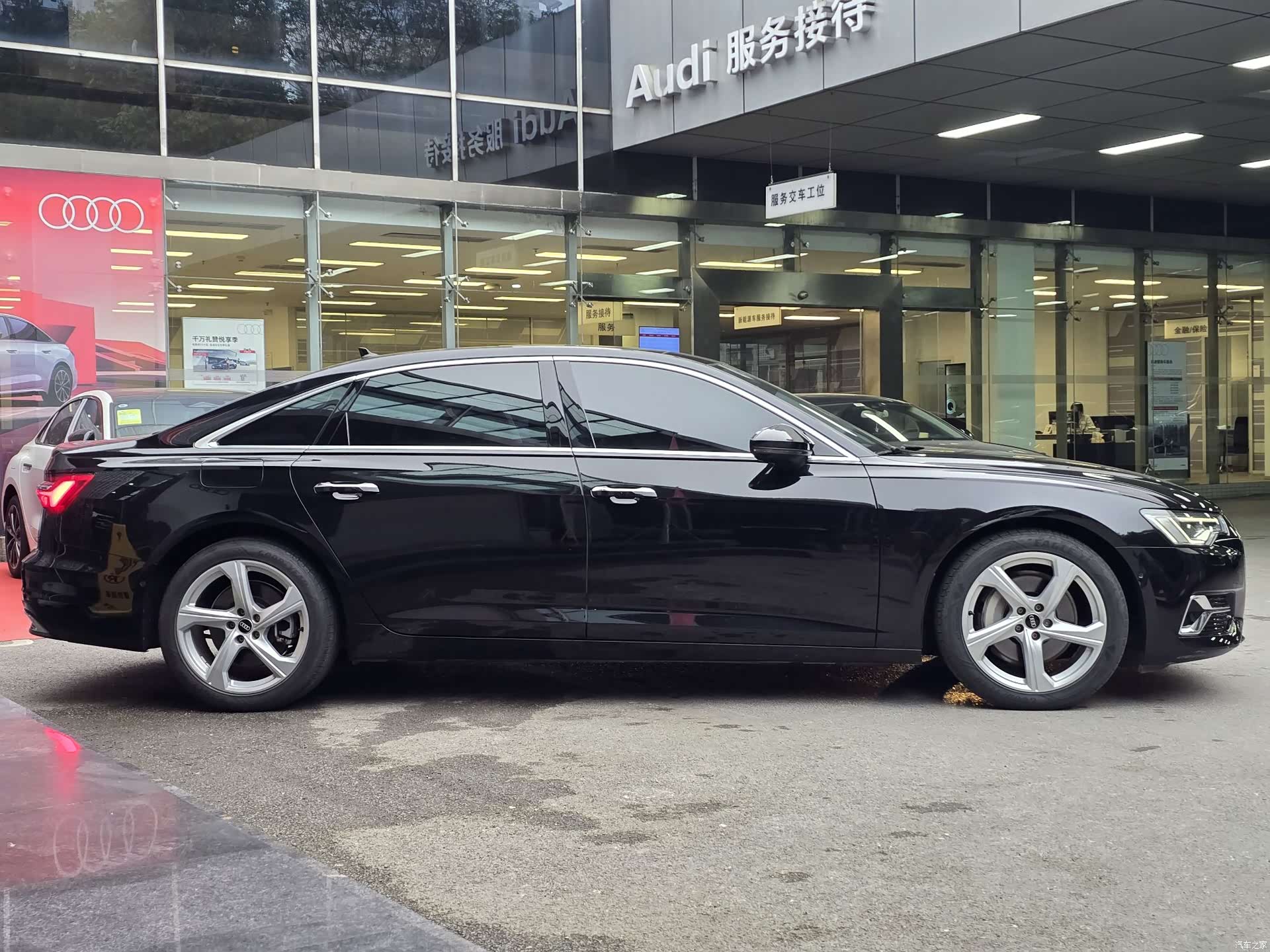 Audi A6L, 2023 все фото