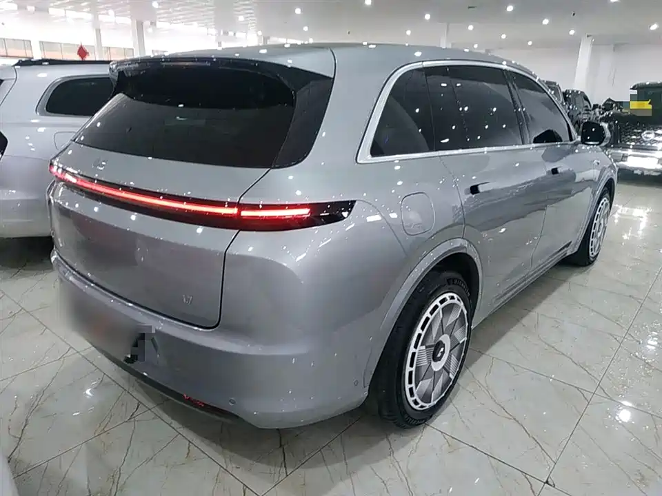 Li Auto Ideal L7