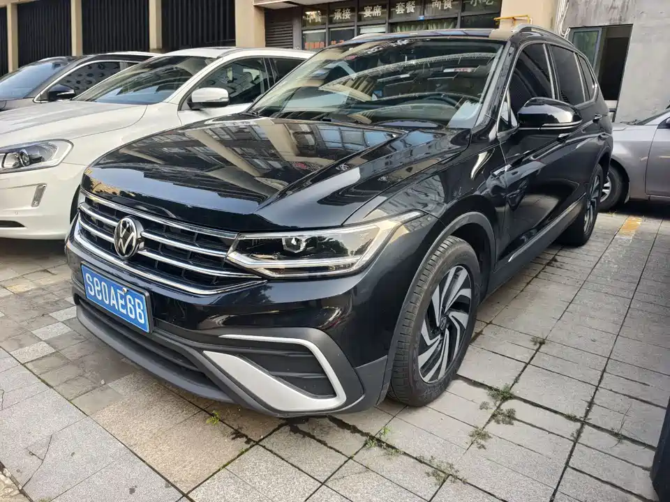 Volkswagen Tiguan L