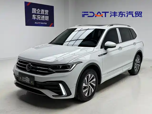 Volkswagen Tiguan L PHEV 2024 — купить из Китая под заказ