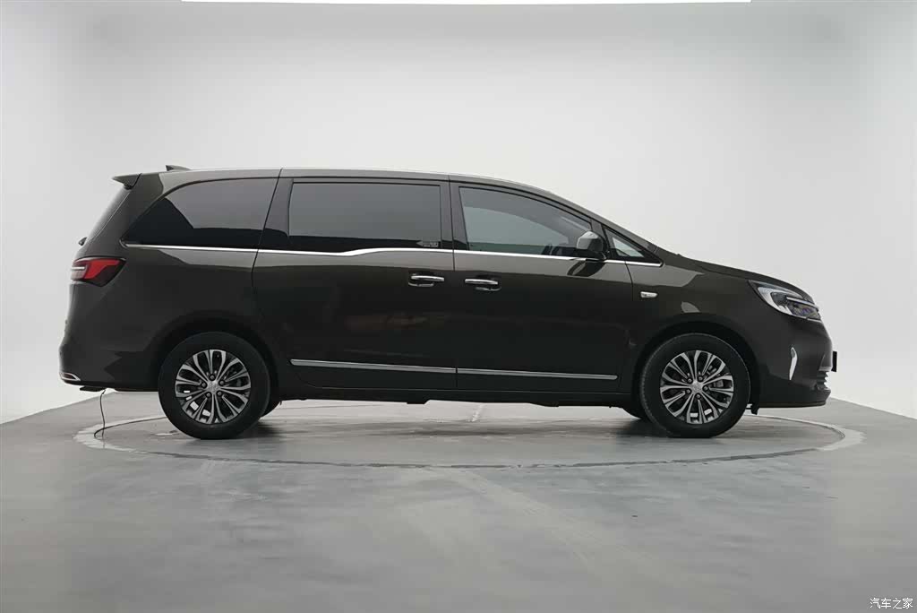 Buick GL8, 2022 все фото