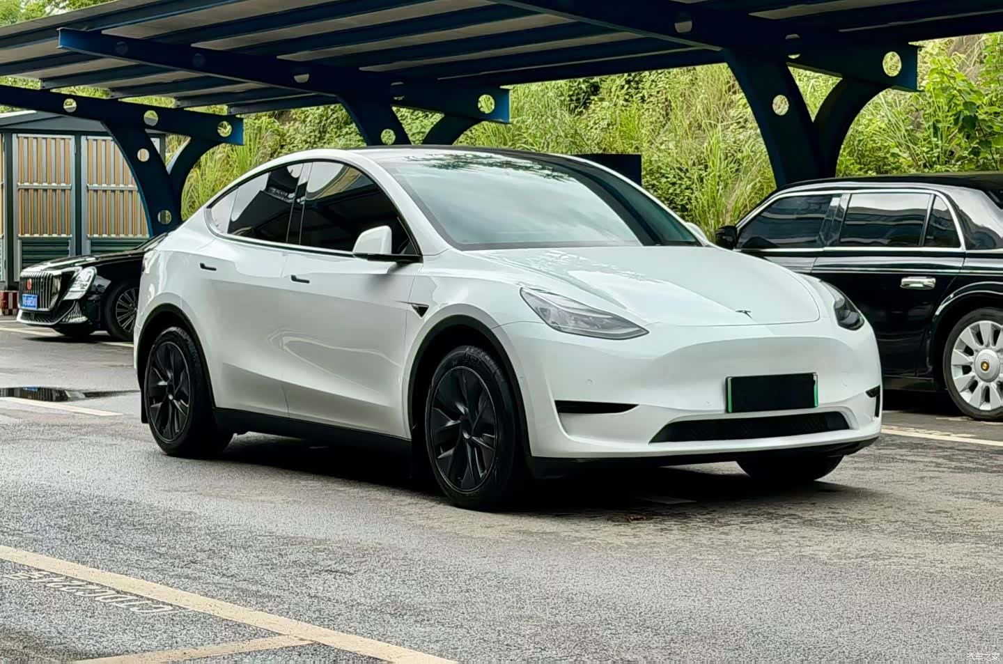 Tesla Model Y, 2023 3