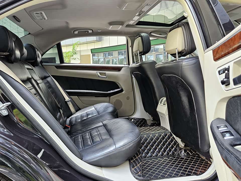 Mercedes-Benz E-class Mercedes-Benz E-class