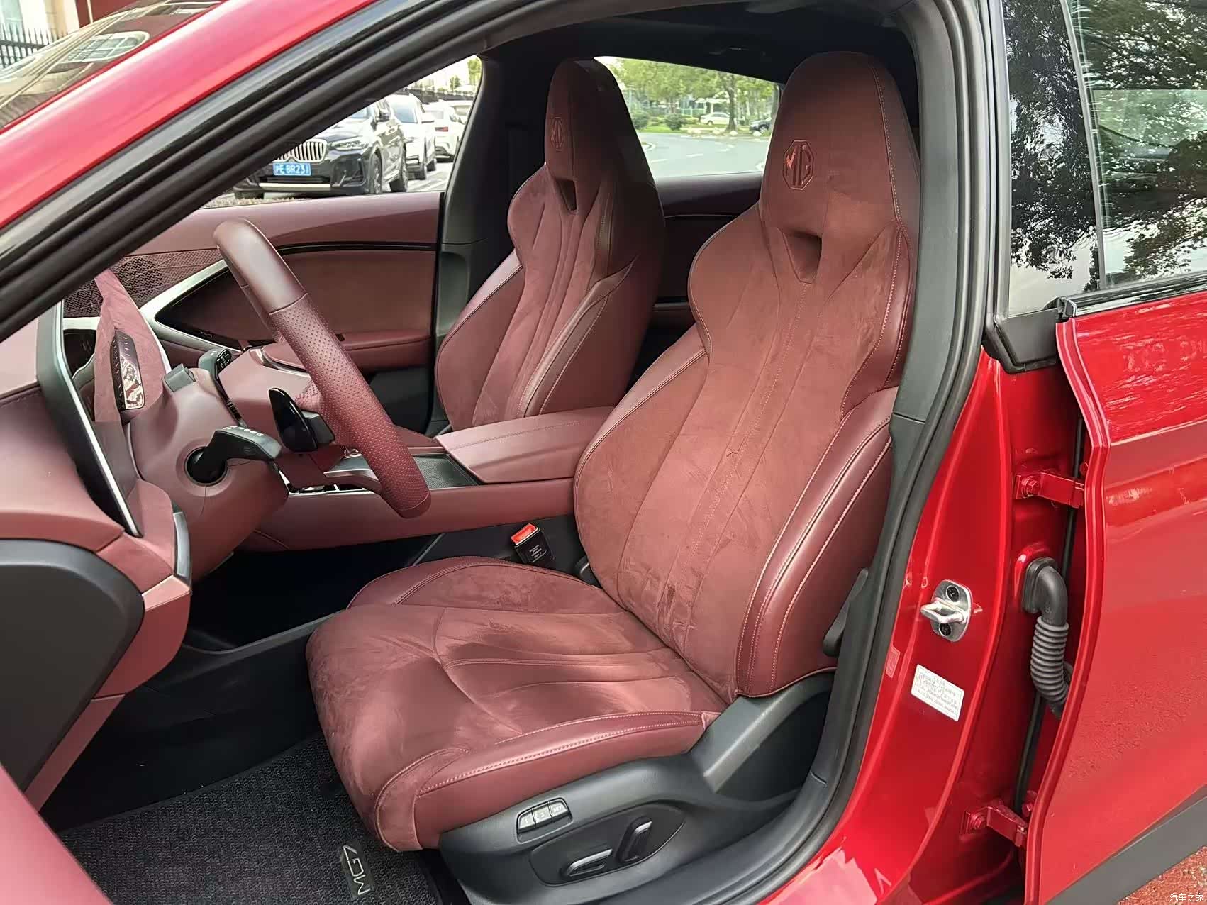 MG MG7, 1900 все фото