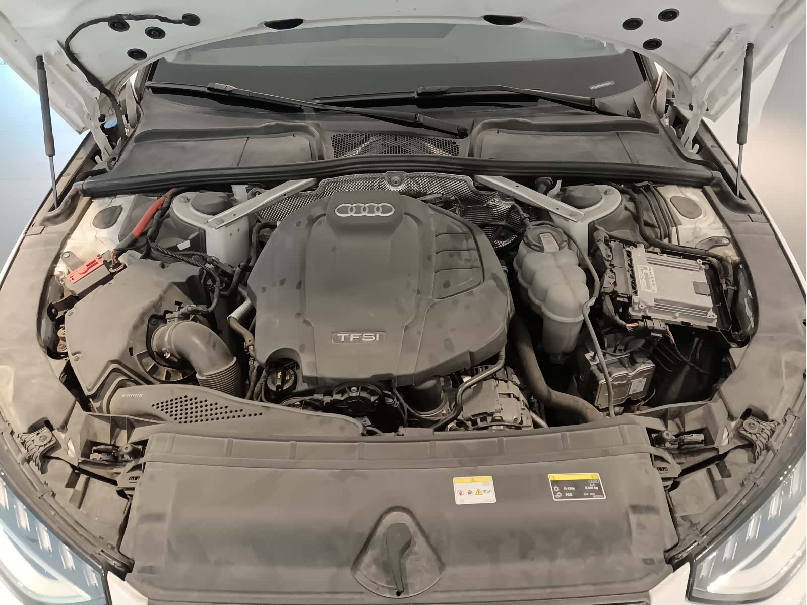 Audi A4L, 2022 9