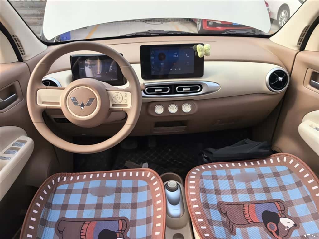Wuling MINIEV, 2024 10
