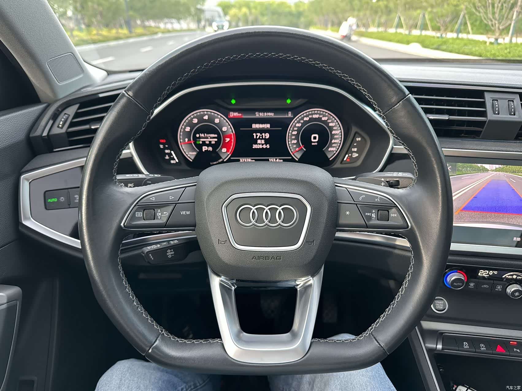 Audi Q3, 2022 6