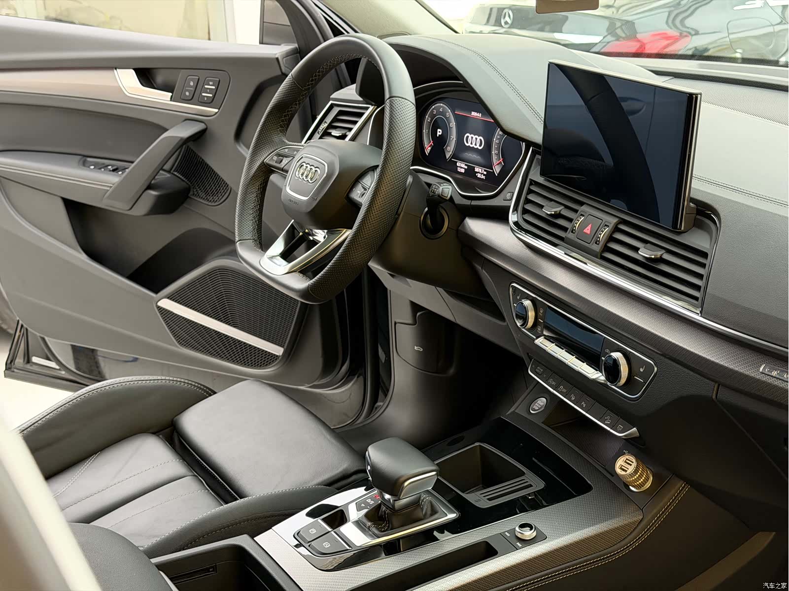 Audi Q5L, 2022 9