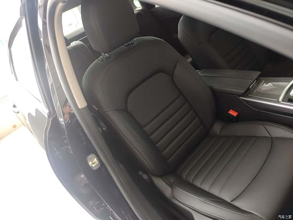 Citroen C6, 2023 25