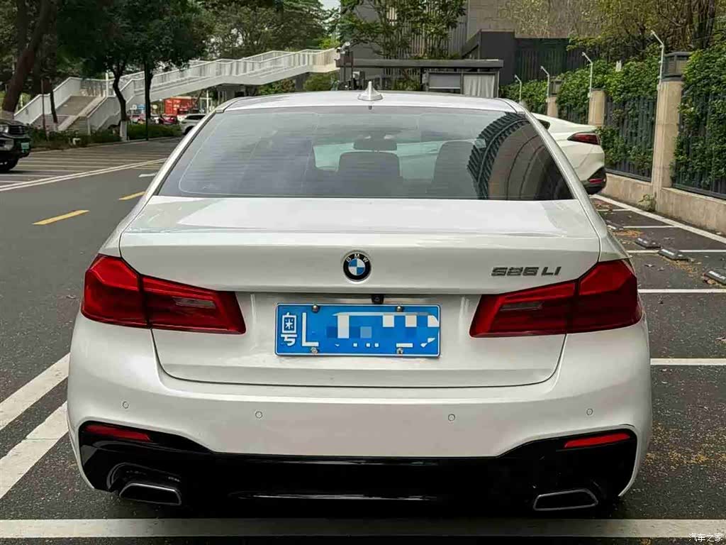 BMW 5 Series, 2018 все фото