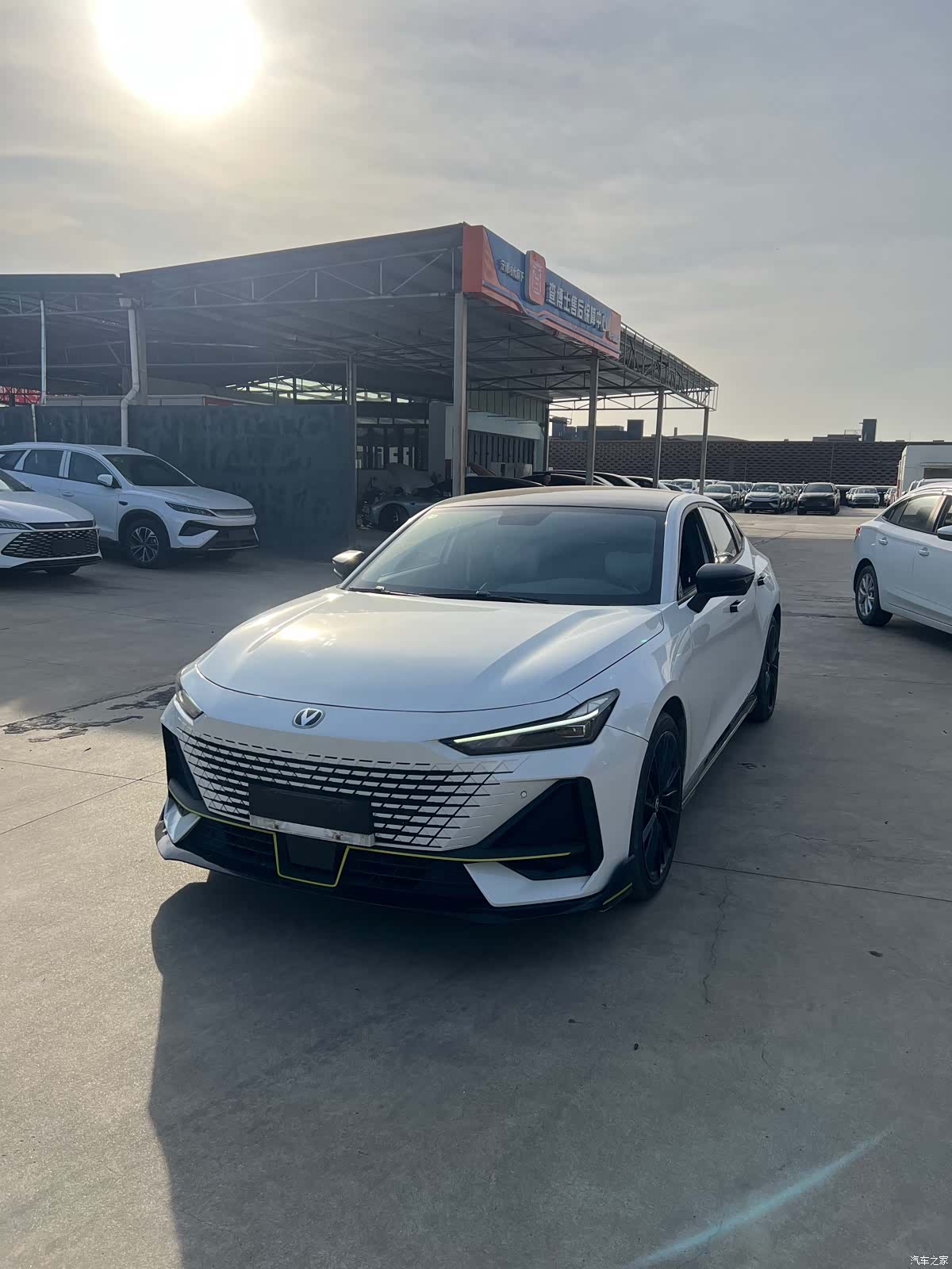 Changan UNI-V, 2023 1