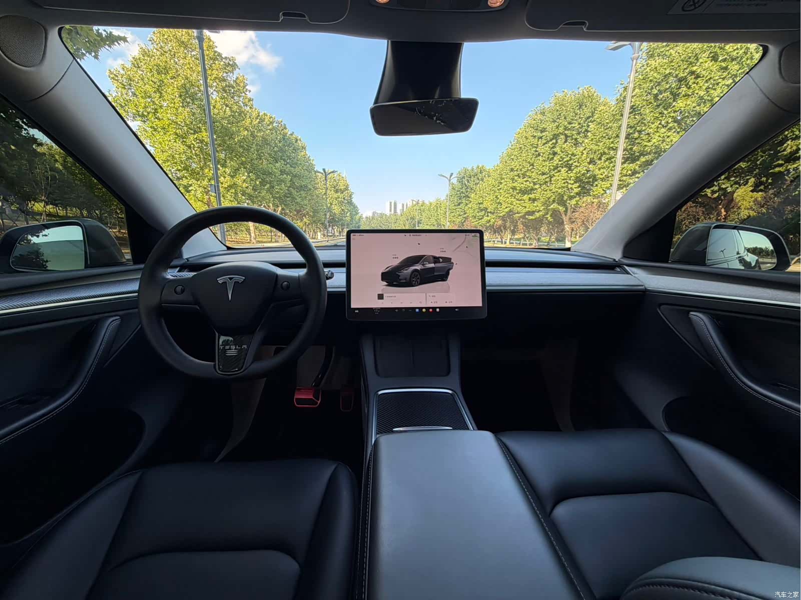 Tesla Model Y, 2024 4