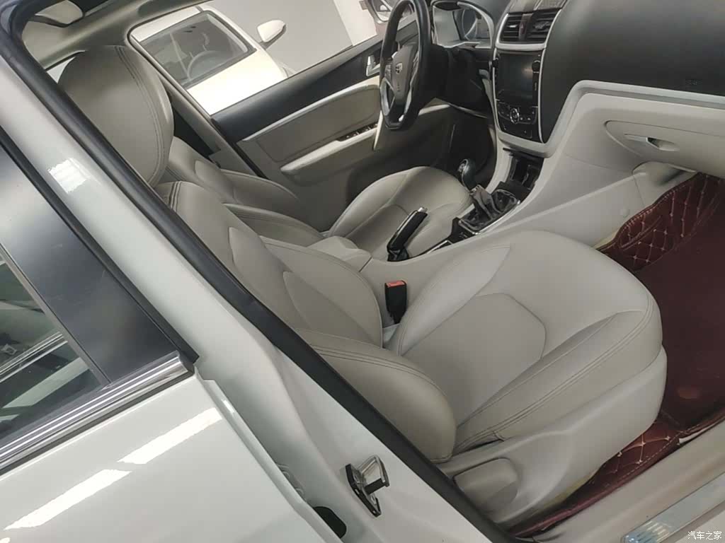 Geely Emgrand, 2015 25