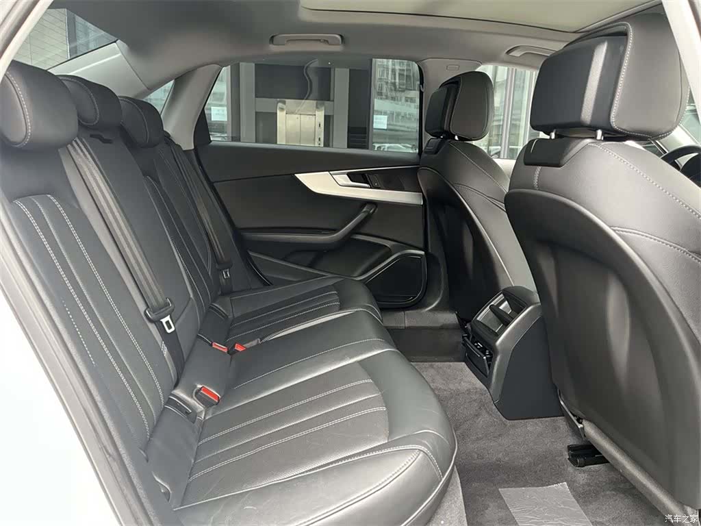 Audi A4L, 2020 7