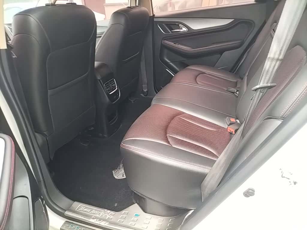 Wuling 560, 2016 17