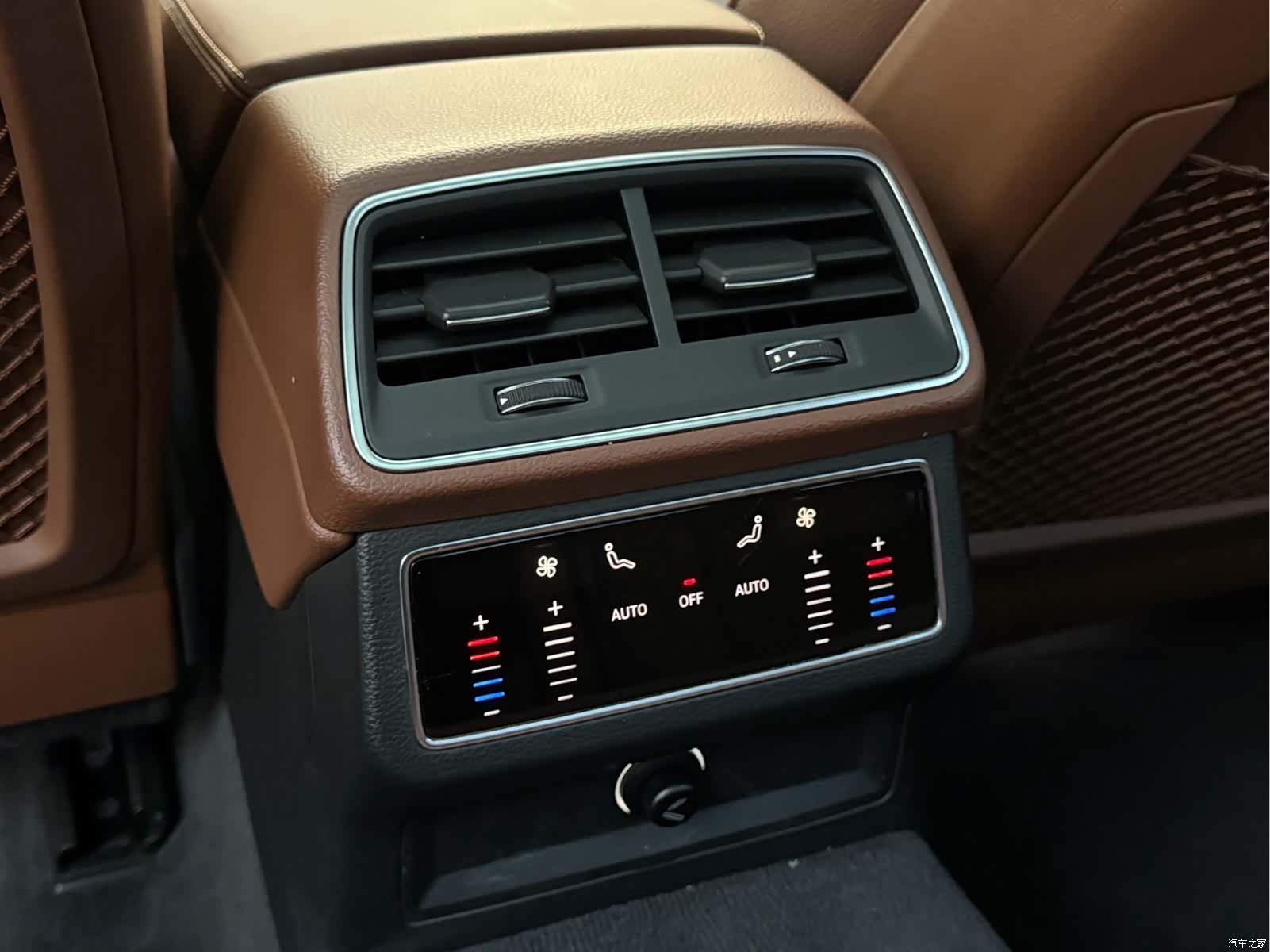 Audi A6L, 2019 14