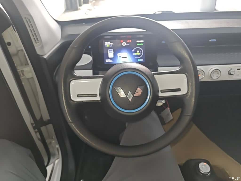Wuling MINIEV, 2022 11