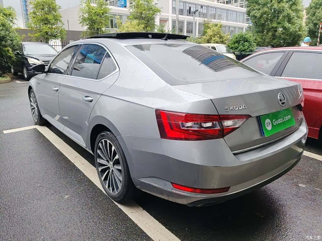 Skoda Superb, 2018 все фото
