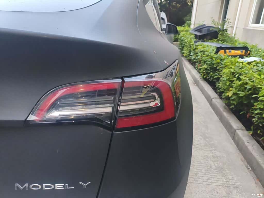 Tesla Model Y, 2021 8