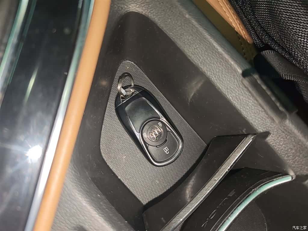 Buick GL6, 2023 9