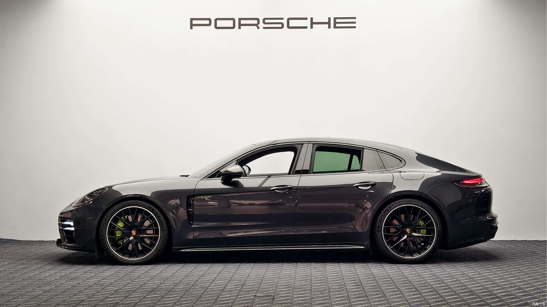Porsche Panamera, 2022 4