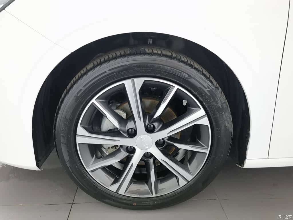 Geely Emgrand, 2024 17