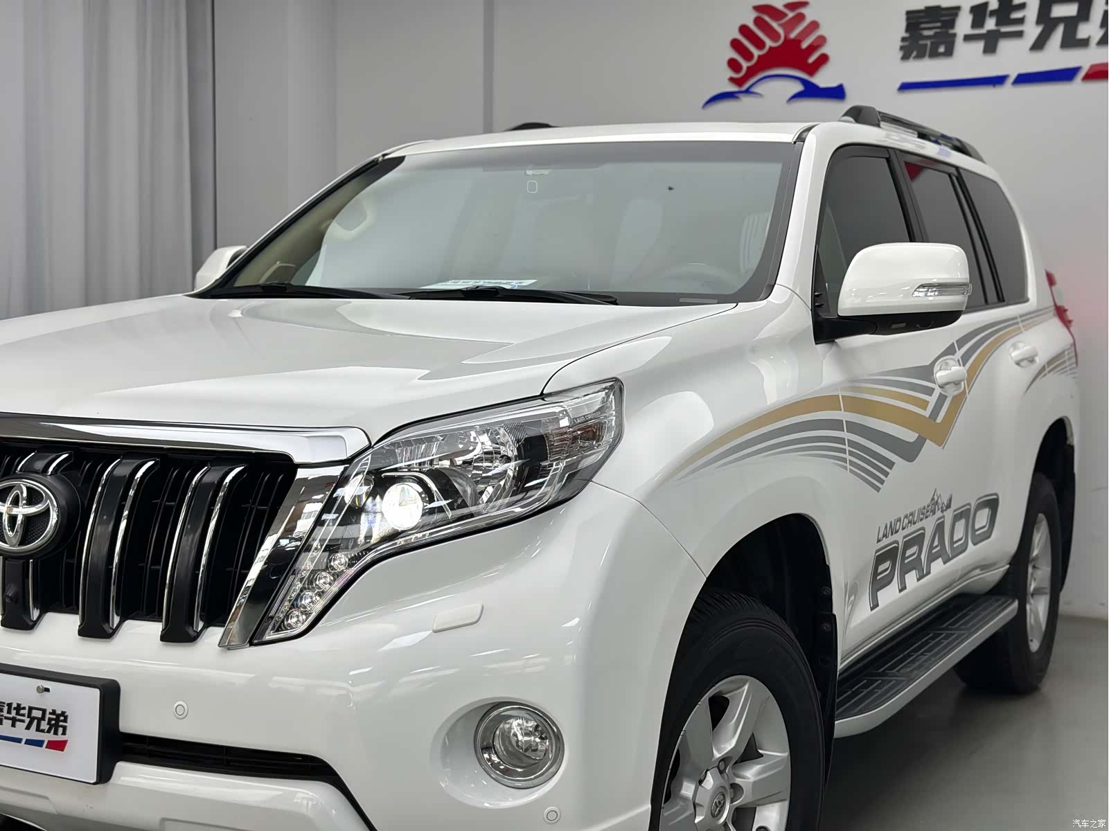 Toyota Prado, 2015 3