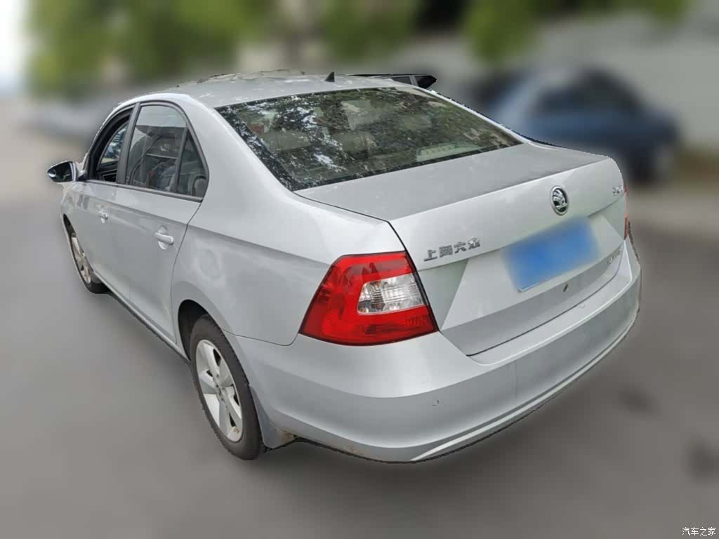 Skoda Rapid, 2014 9