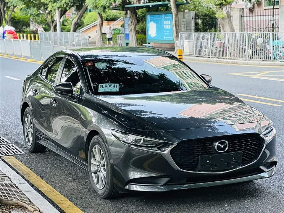 Mazda 3 Angkesaila