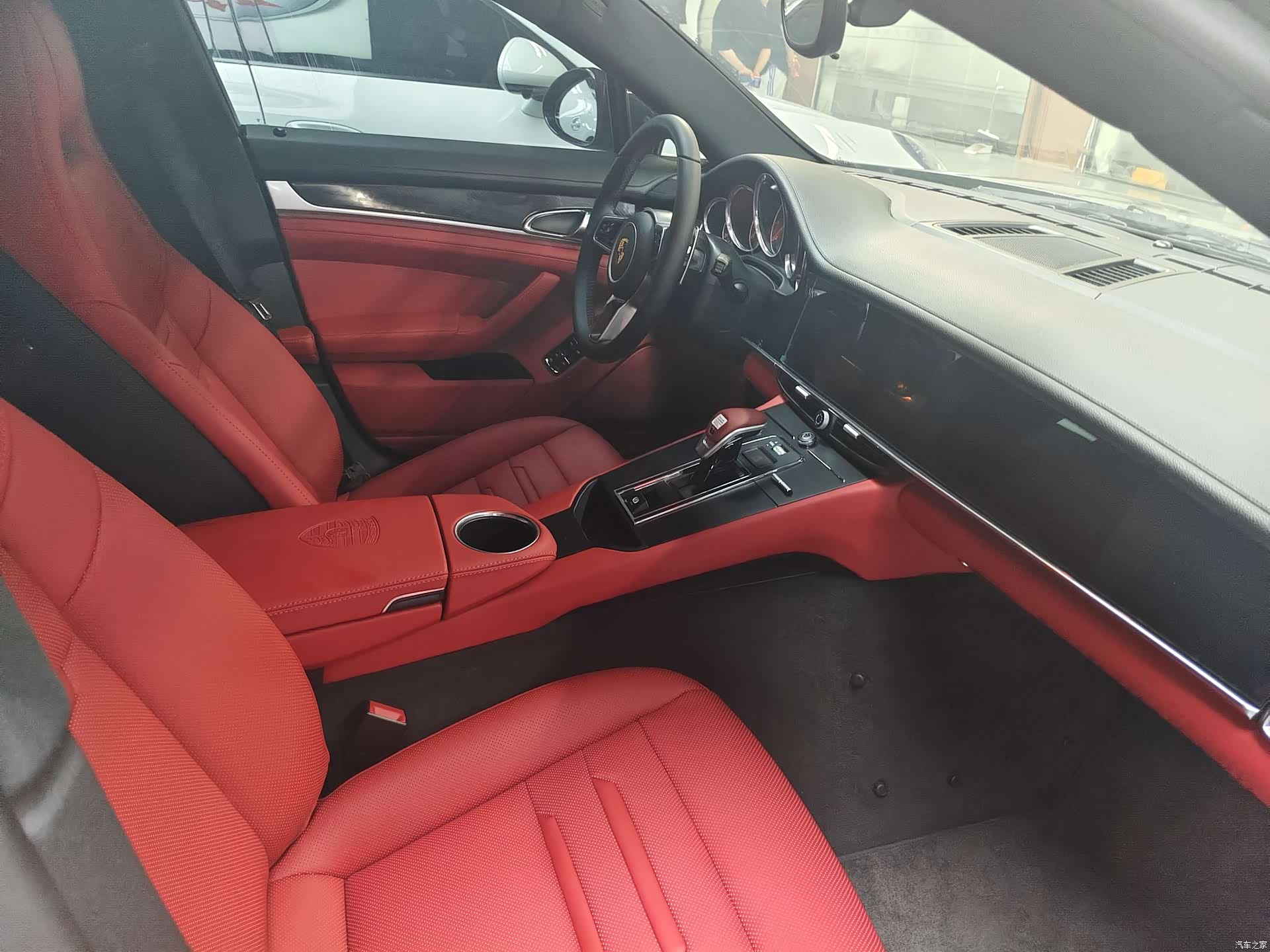 Porsche Panamera, 2011 18