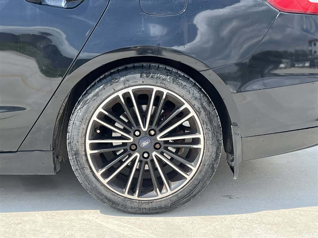 Ford Mondeo, 2014 17