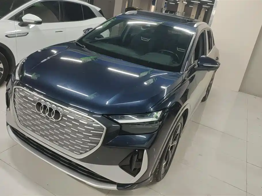 Audi Q4