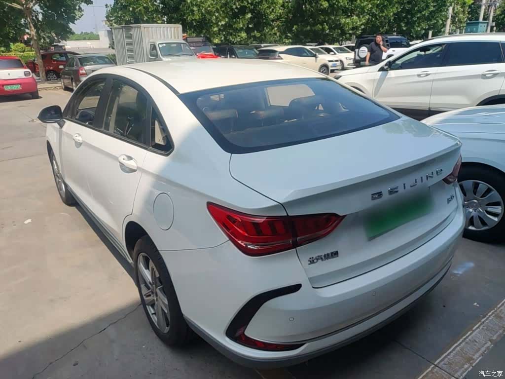 BAIC EU5, 2026 все фото
