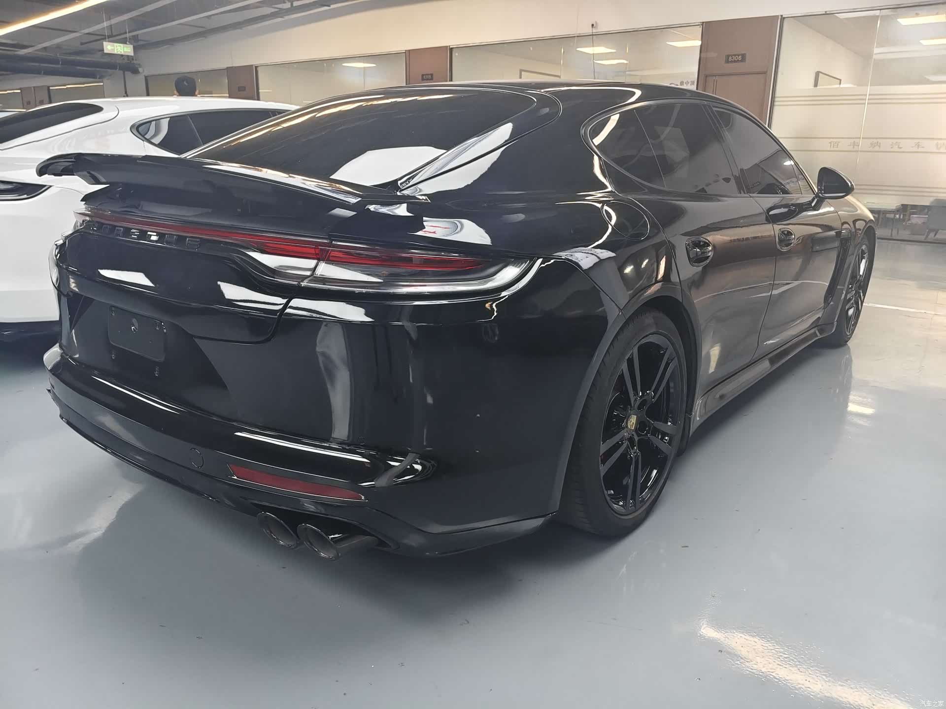 Porsche Panamera, 2011 23