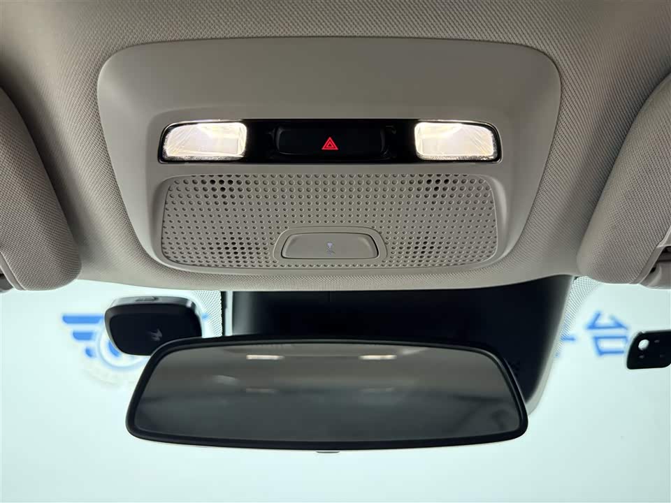 XPENG P7