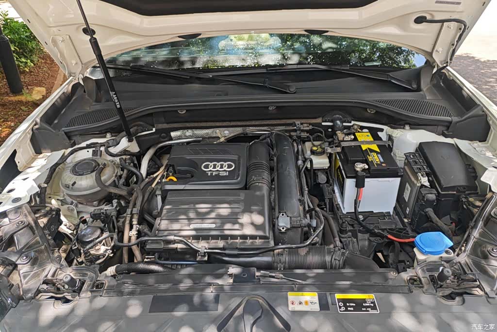 Audi Q2L, 2021 10