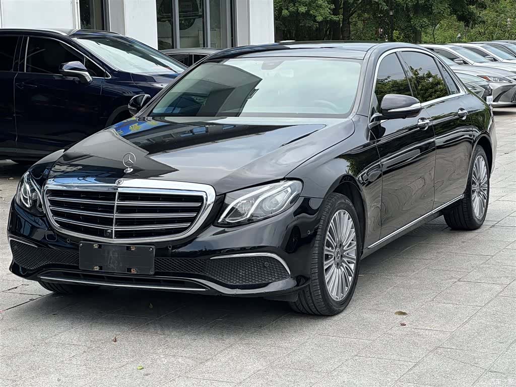 Mercedes-Benz E-Class, 2020 1