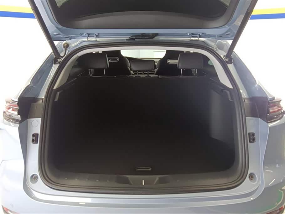 Changan UNI-K Smart iDD