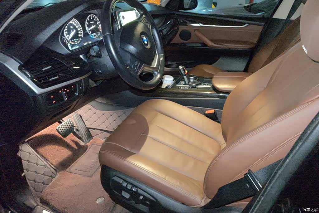 BMW X5, 2014 9