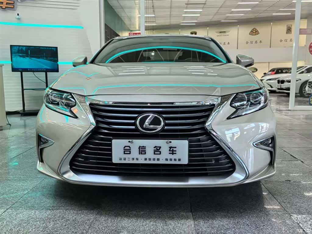 Lexus ES, 2017 2