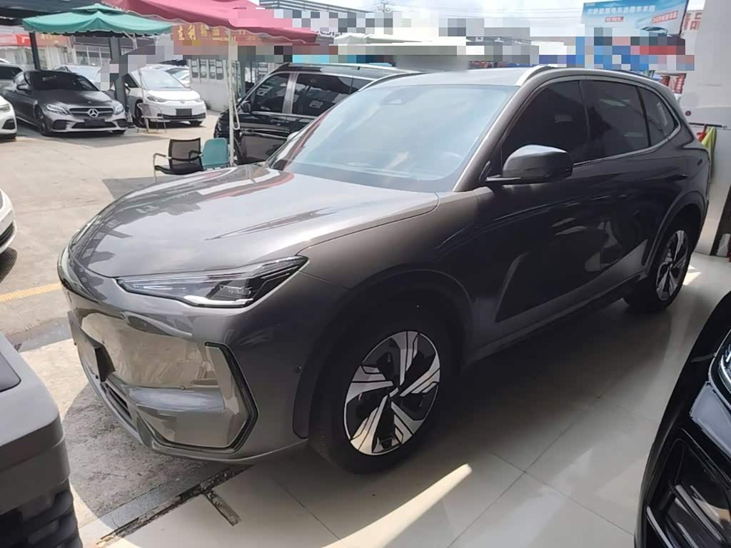 Geely Galaxy E5