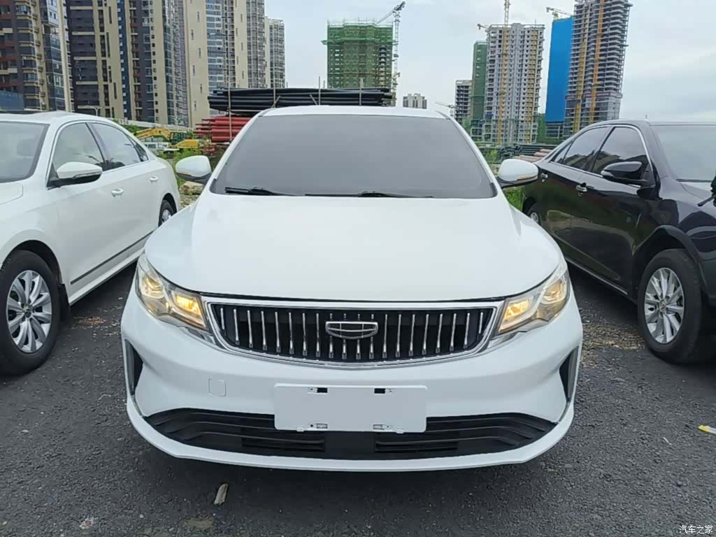 Geely Emgrand, 2021 3