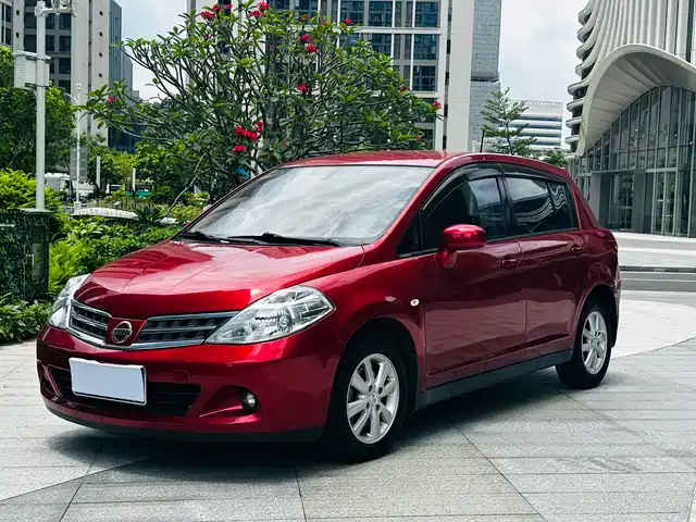 Nissan Tiida 2010 — купить из Китая под заказ