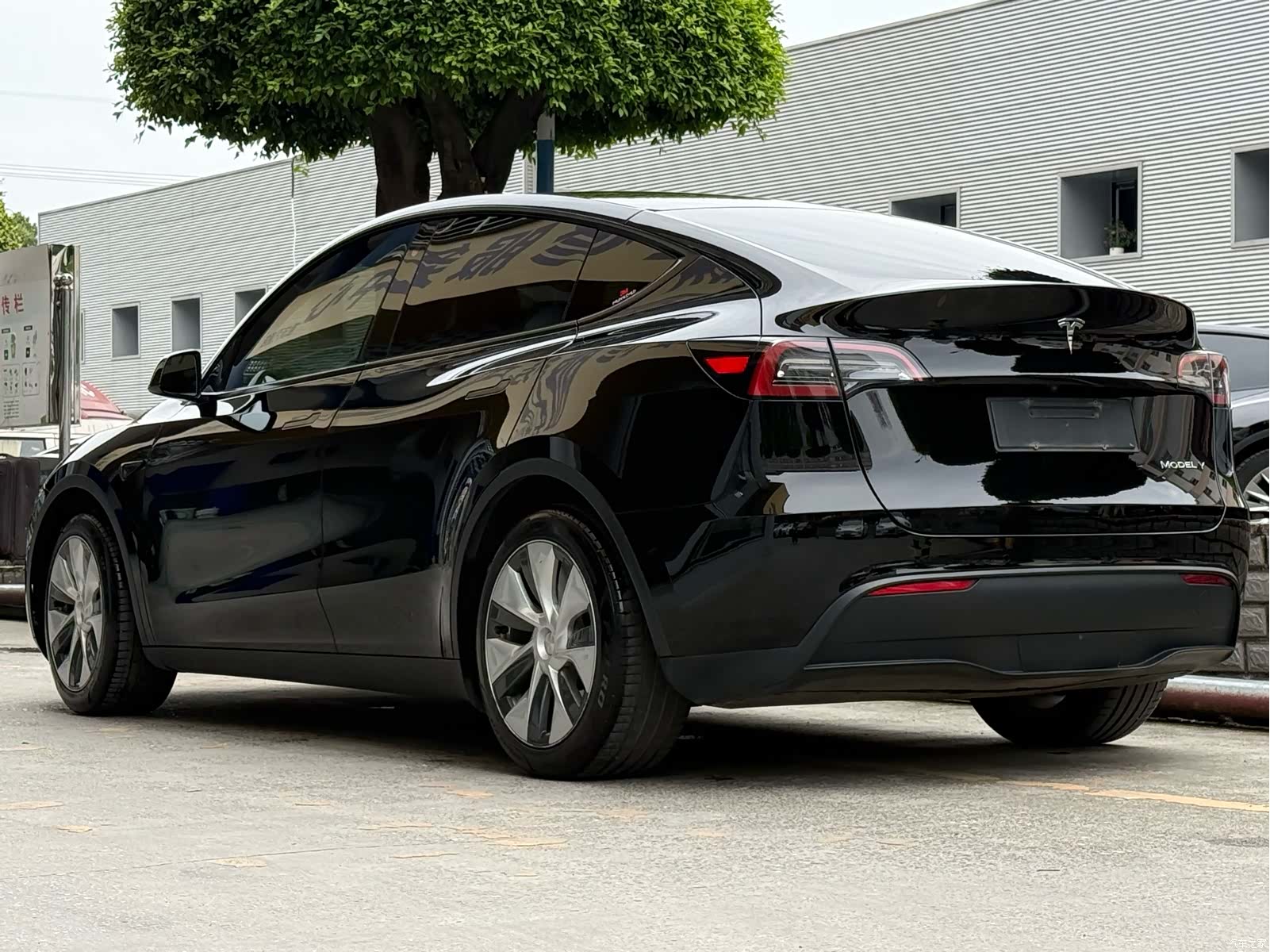 Tesla Model Y, 2022 6